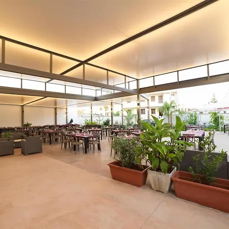 La Lanterna 3*