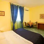 La Lanterna بيت ريفي 3*