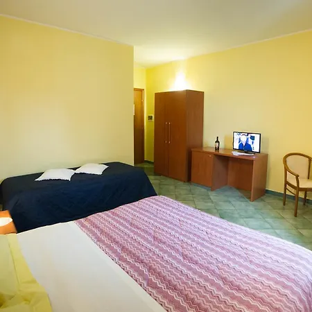 La Lanterna אורחן מרטאנו