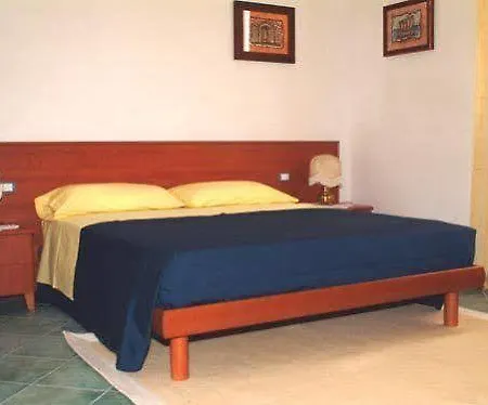 La Lanterna 3*