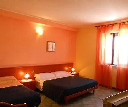 La Lanterna מרטאנו