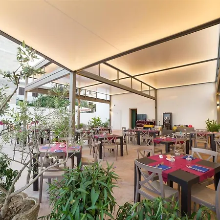 La Lanterna אורחן